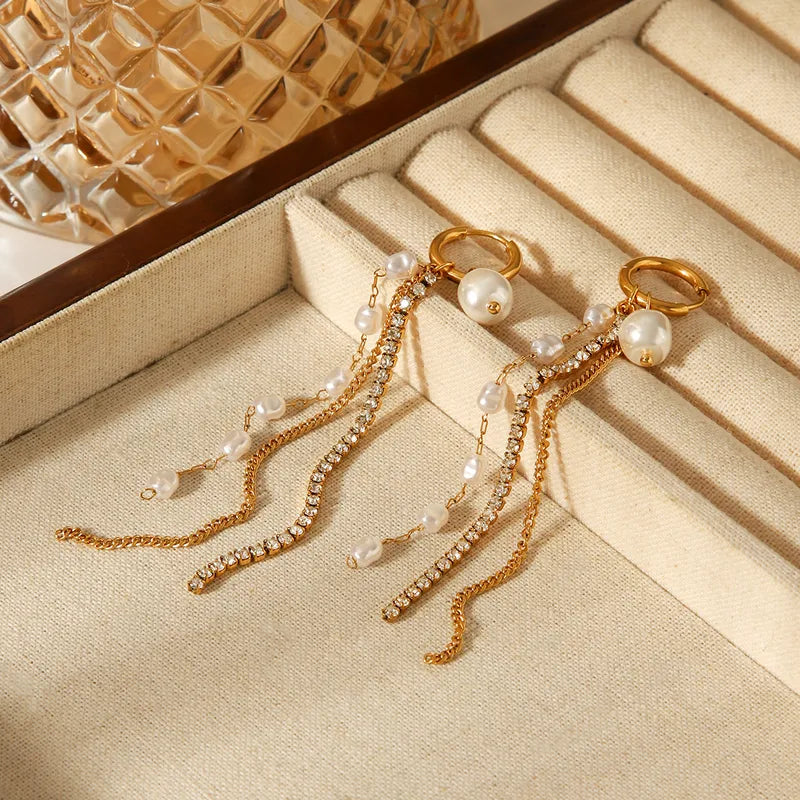 Cercei Luxury Pearl Tassel Gold – Perle, Zirconii și Placare Aur 18K