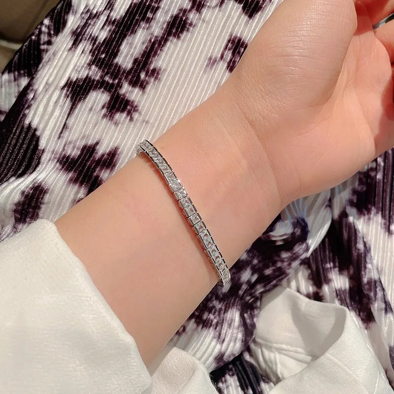 Brățară Luxury Tennis Crystal Silver – Placare Aur Alb și Zirconii Premium