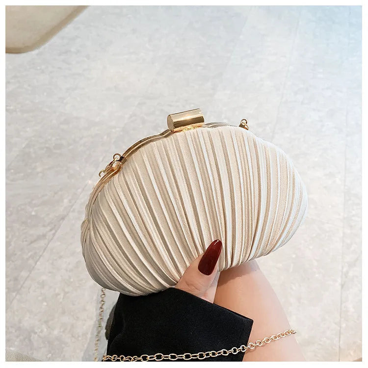 🎁 Poșetă Plic Luxury Shell (100% off)